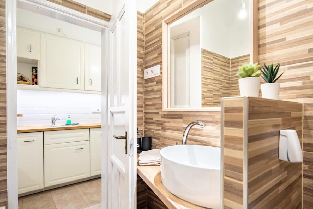 Convenient Apartment At Gastro Driven Location Βουδαπέστη Εξωτερικό φωτογραφία