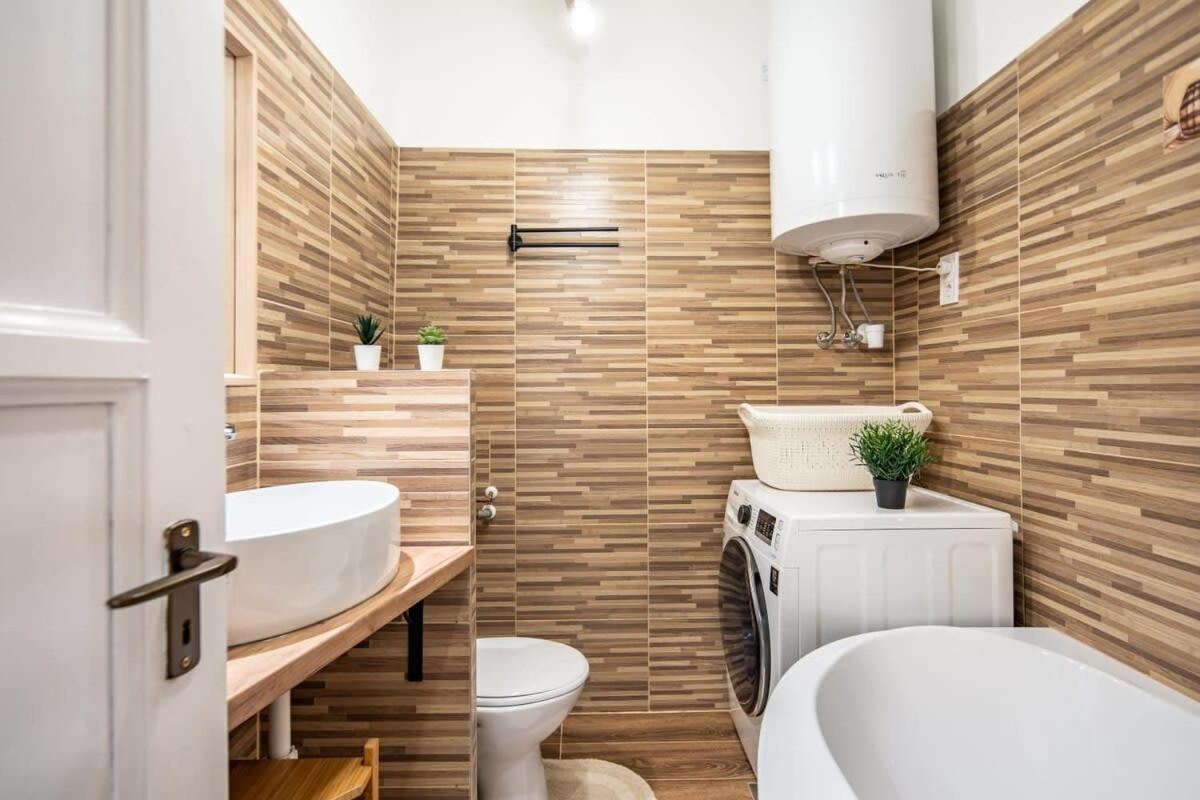 Convenient Apartment At Gastro Driven Location Βουδαπέστη Εξωτερικό φωτογραφία